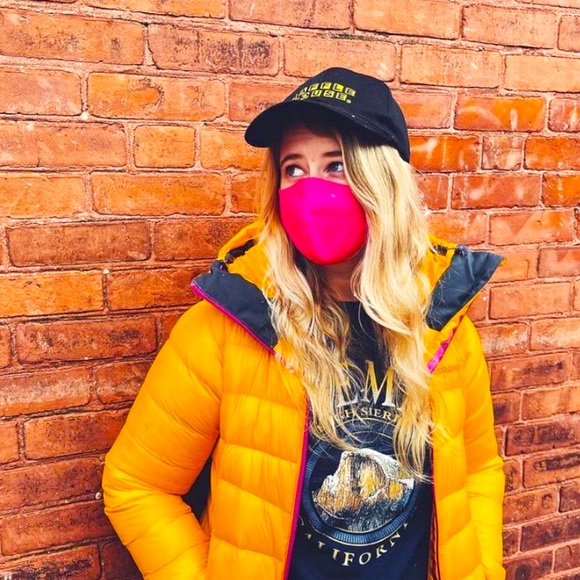 5+ years experience - Poshmark Ambassador - Hi! <3 - Picture 2 of 11